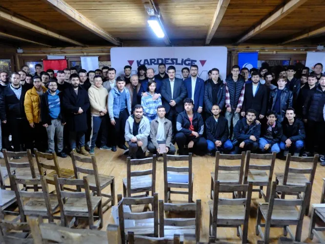 "Kardeşliğe İlk Adım" Düsturu ile Üniversiteli Yeni Kardeşlerimize İlk Adım Kampı Düzenlendi