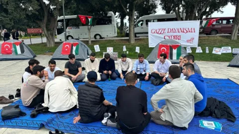 Kampüslerde İntifada Çadırı fotoğraf 2