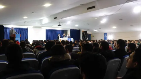Mart Ayı Divanı fotoğraf 3