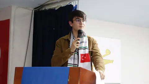 Mart Ayı Divanı fotoğraf 5