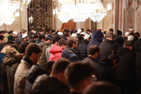 Ortaköy Camii Sabah Namazı Buluşması fotoğraf 2