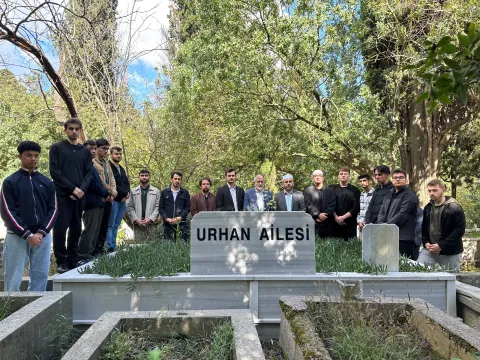 “Öyle kaliteli Müslüman olacaksın ki, yolda yürürken bile insanlar sizin Milli Gençlik… fotoğraf 3