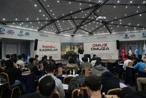İnançlı Kadrolar Omuz Omuza fotoğraf 2
